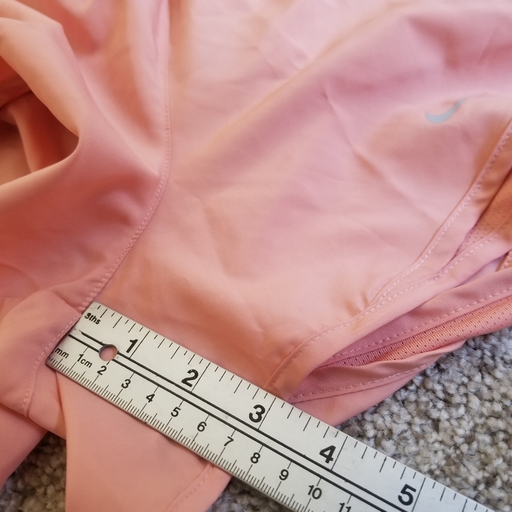 Nike Shorts - Picture 2 of 4